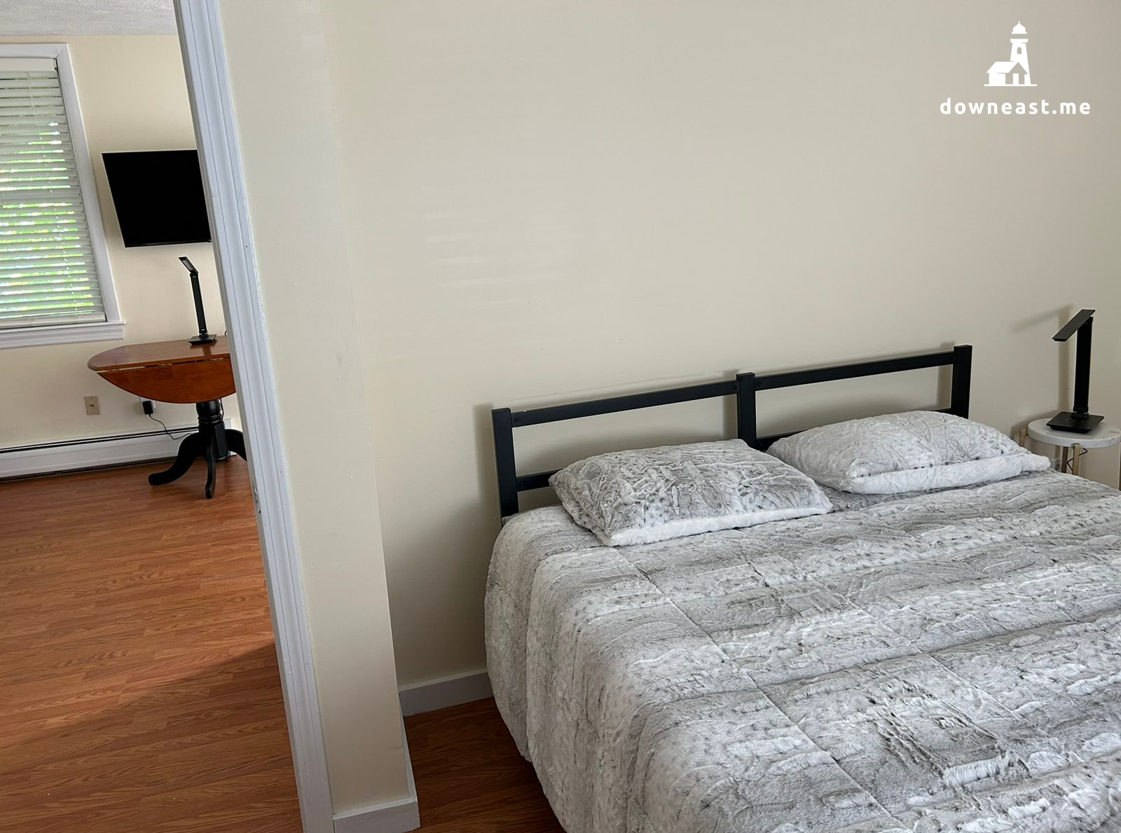 13C1 - Bedroom photo b