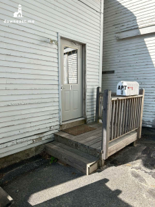 13C1 - Entrance